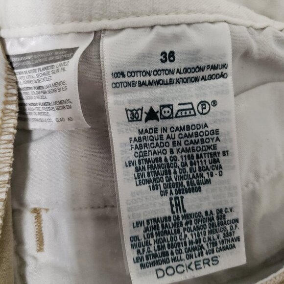 Dockers Shorts - Picture 8 of 8